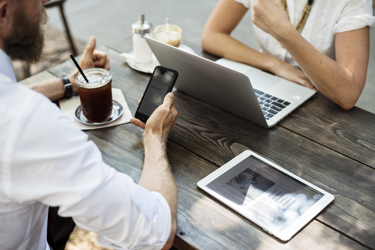 Agreement, brainstorming, coffee — Uber Ready Car Hire Lets You Start Earning Fast with Minimal Setup